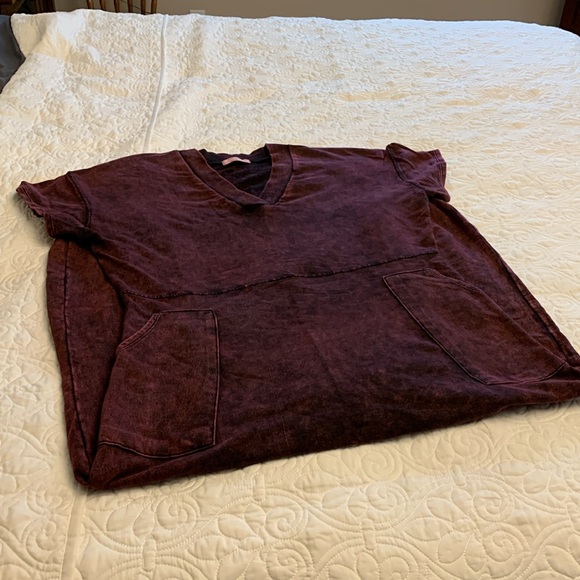 Zenana burgundy mineral wash V-neck short-sleeve 2 pocket jumpsuit. VGUC. Sz S. - Picture 3 of 9